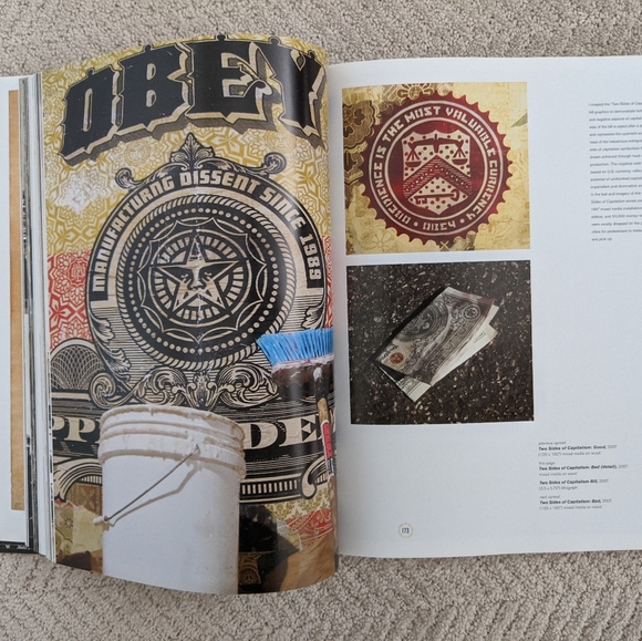 Art of Shepard Fairey coffee table book - Picture 5 of 6